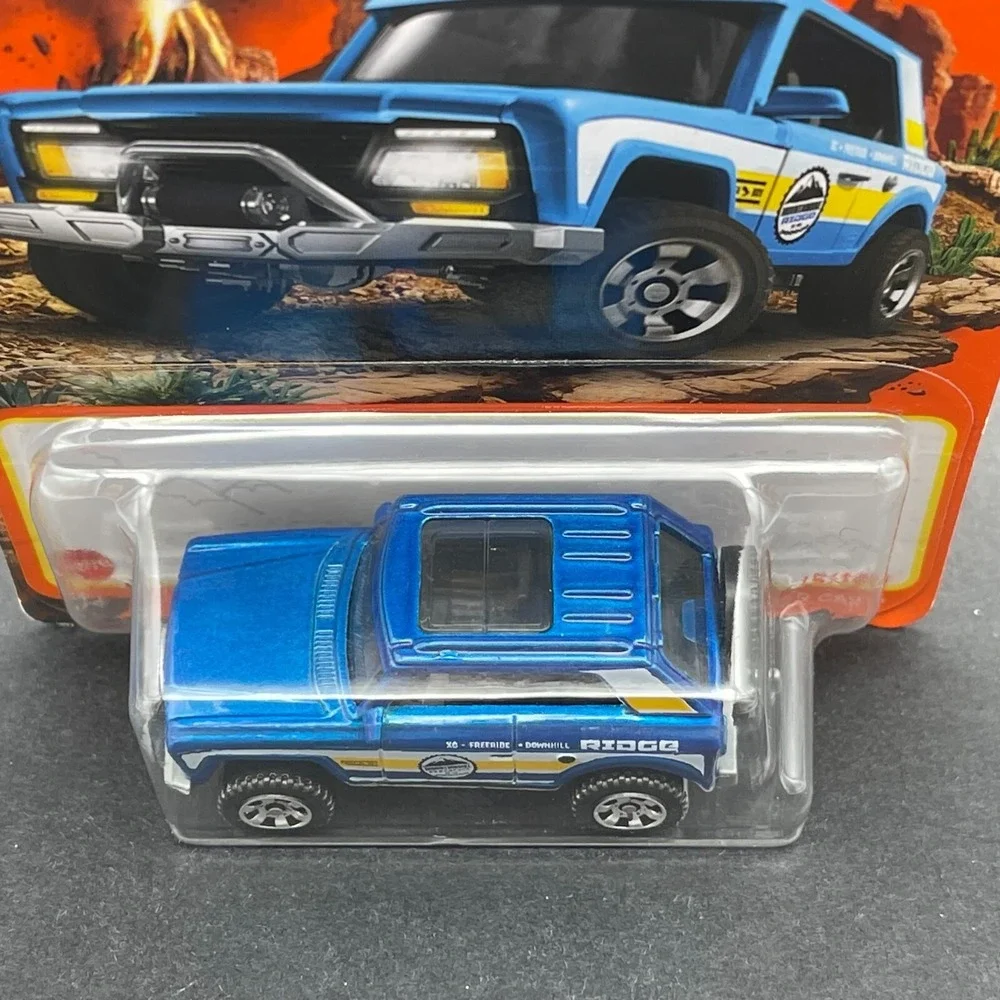 Matchbox‎ MBX Field Car 4x4 Off Road Trail Jeep Blue Diecast 1/64 Scale #15/100